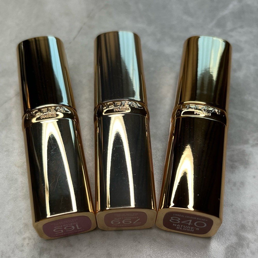 (3) L’Oréal Colour Riche Luxury Lipstick Bundle